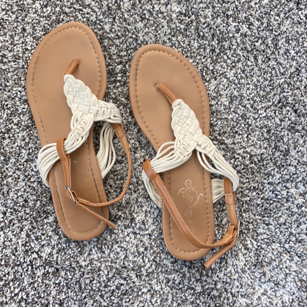 Woven sandals, size small(6-7)